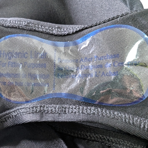 Miraclesuit Twisted Sister Adora Skirted One-Piece Black Swimsuit.. Size 18 - Picture 9 of 9